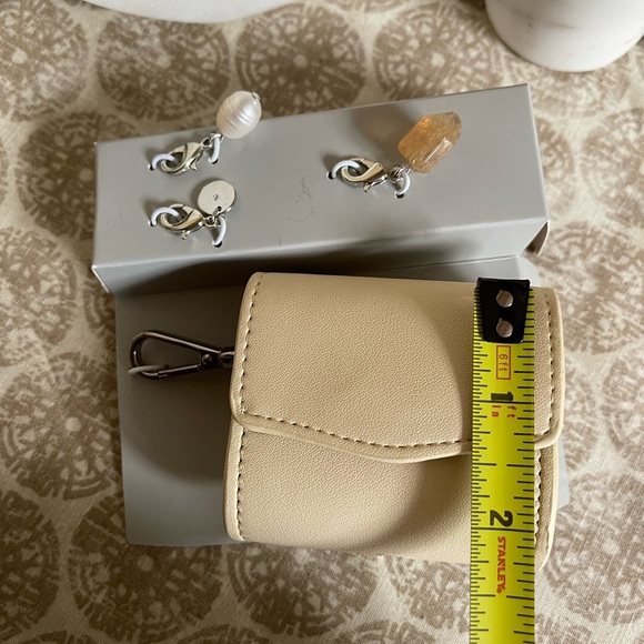 NWT A New Day AirPod case & Semi Precious Charm Set - Gift Set Gift Idea - Picture 10 of 10
